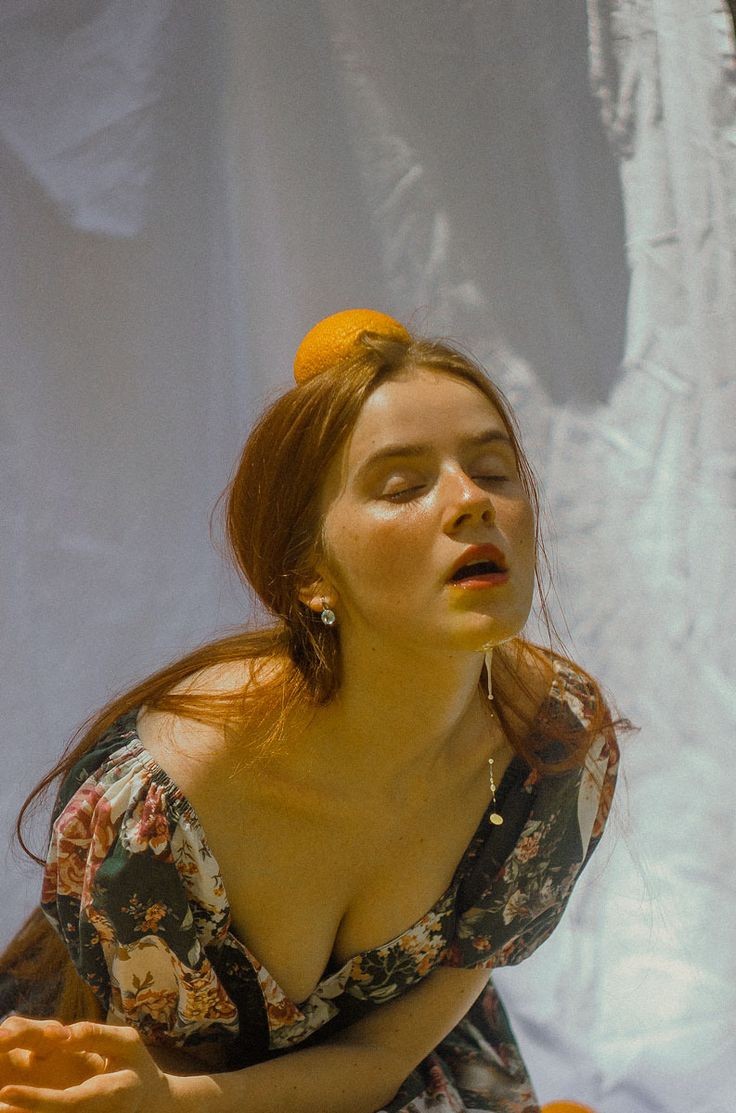 لماذا لا يعتاد المرء على فقدان شخص ما، 
كما اعتاد على حضوره ؟