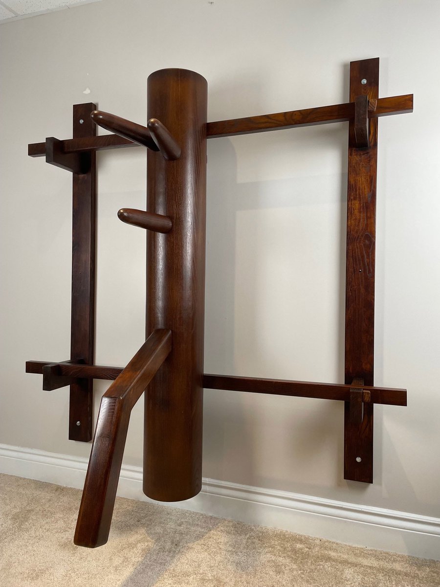 Sc0FF's tweet image. I’ve completed the wing chin dummy.   Solid ash.  The main trunk alone without limbs is 80lb.  .
.
.
.
#woodworking #makers #ottawamakers #ottawaartist #ottawa #handmade #tools #woodworker #handtools #woodworker  #woodworkingtips #woodturning #turning #wingchun  #wingchundummy