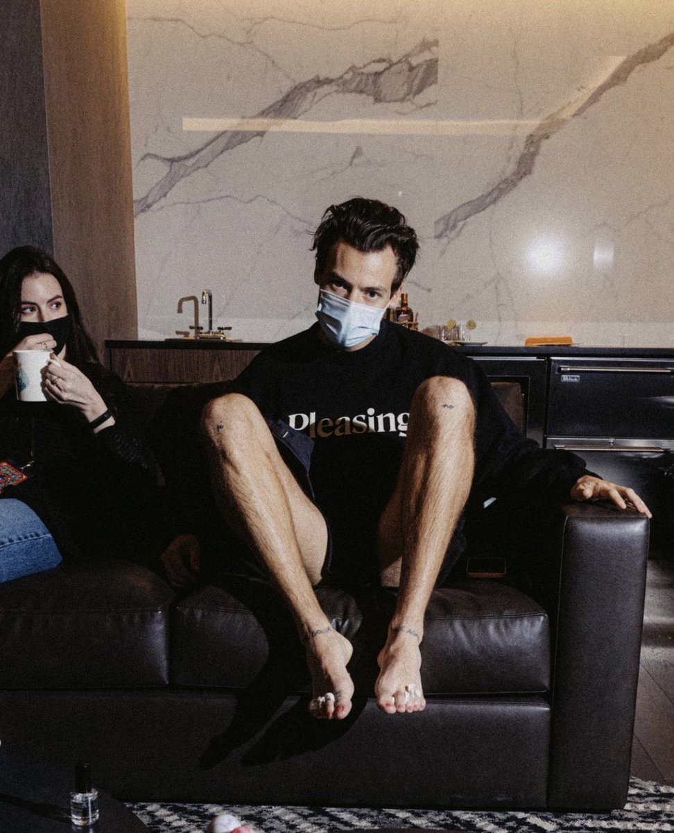 trailsn_waves's tweet photo. @brightannegold My fav pics is still one of the 1st from pre P line launch. Even through the mask he looks annoyed af - and we had no idea why. 
Yet. https://t.co/qDLwskvFnZ