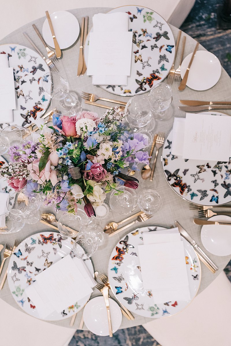 thewhitewren's tweet image. From a romantic red evening to a sweet lavender ceremony, this Atlanta wedding celebration emulates pure passion and thoughtful design.❤️🦋

whitewren.com/allstar-vendor…

Photography @harwellphoto

#wedding #luxurywedding #purplewedding #atlantawedding #weddinginspo #thewhitewren