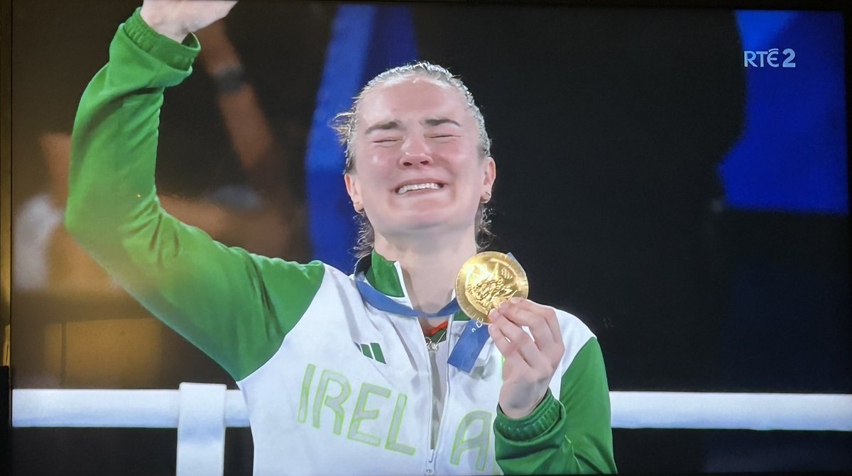 Yes #Kellie. The Champ champ does what she wants. Pride of Ireland. ☘️🥊❤️ #OlimpiadasParis2024 #harrington #GOLD #champchamp