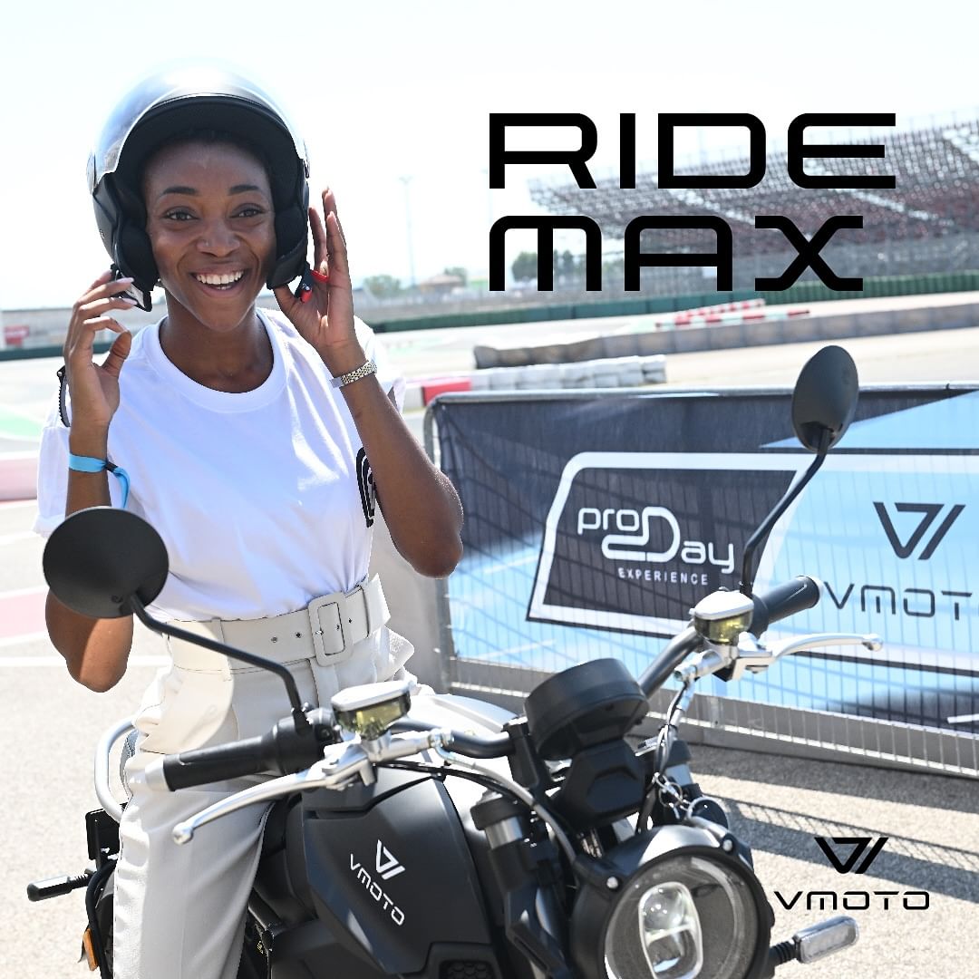 vmotosocouk's tweet image. The future of mobility is electric: the comparative test held at ProDay between combustion and electric scooters crowns the latter as pioneers of contemporary, technological, easy, and safe mobility. #Vmoto #TCMax