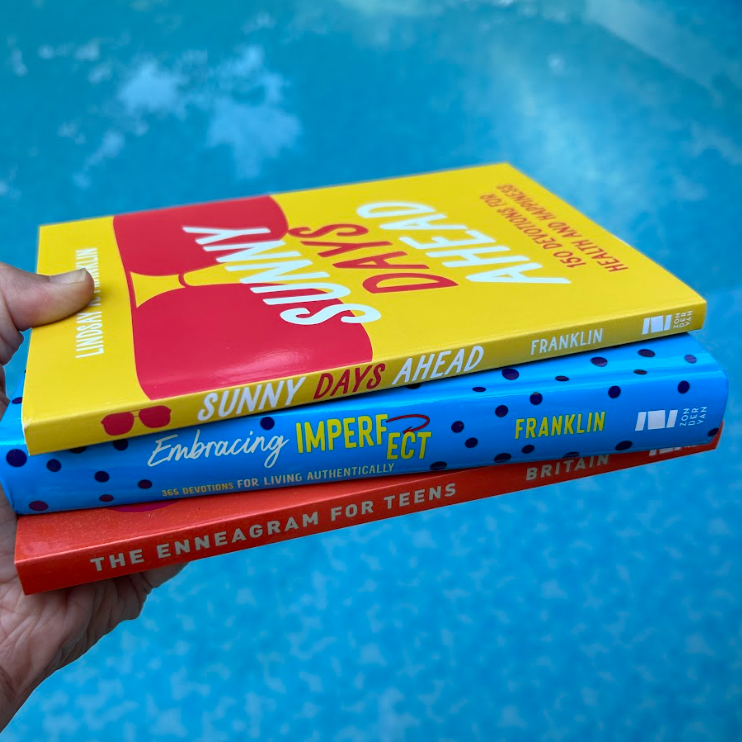 SarahLynneCR's tweet photo. Three great new books for teens and young adults - check them out here. #embracingimperfect #sunnydaysahead #theenneagramforteens #spiritualgrowth #teenbooks https://t.co/lg7fiXCvce via @SarahGeringer https://t.co/Ejq4GDDQFh