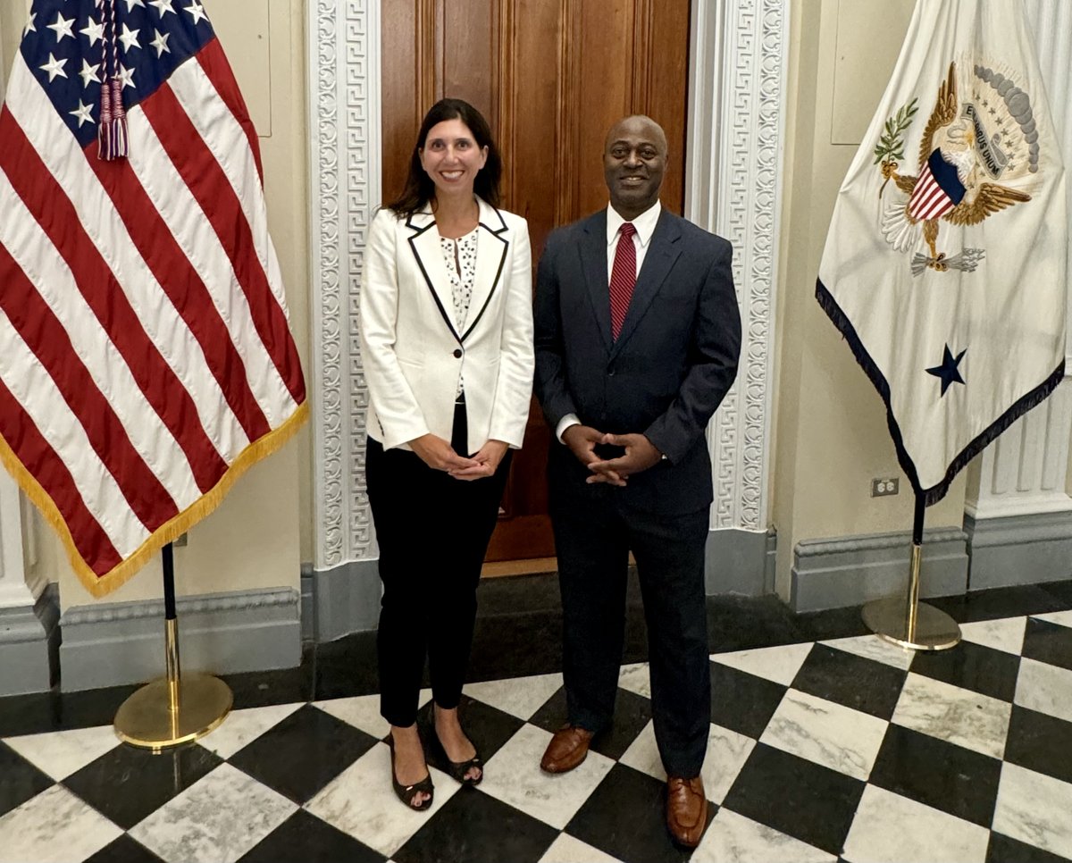 Jennifer Blatz (@jenblatz) on Twitter photo Delighted to be at the <a href="/WhiteHouse/">The White House</a> today for the NEC’s Summit on Capital Support for Place-Based Economic Development. Too often, zip code determines opportunity. At <a href="/StriveTogether/">StriveTogether</a>, our network of 70+ communities is leading the way on place-based solutions. #PolicyC2C Delighted to be at the <a href="/WhiteHouse/">The White House</a> today for the NEC’s Summit on Capital Support for Place-Based Economic Development. Too often, zip code determines opportunity. At <a href="/StriveTogether/">StriveTogether</a>, our network of 70+ communities is leading the way on place-based solutions. #PolicyC2C