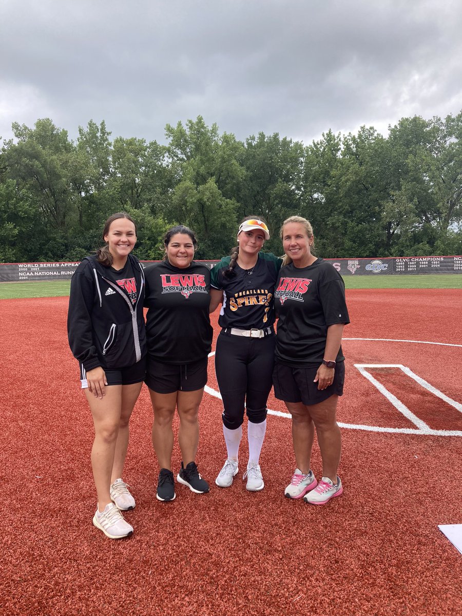 Katie Silva (@katiesilva2009) on Twitter photo Thank you <a href="/CoachBeckyPearl/">Becky Pearl</a> and <a href="/LewisSoftball/">Lewis Softball</a> for putting on a great camp today. I absolutely loved being able to tour the campus and being able to play in 2 scrimmages while learning from the girls! It was an amazing experience and I can’t wait to attend more camps! <a href="/09Spikes/">Wheatland Spikes Premier 09</a> Thank you <a href="/CoachBeckyPearl/">Becky Pearl</a> and <a href="/LewisSoftball/">Lewis Softball</a> for putting on a great camp today. I absolutely loved being able to tour the campus and being able to play in 2 scrimmages while learning from the girls! It was an amazing experience and I can’t wait to attend more camps! <a href="/09Spikes/">Wheatland Spikes Premier 09</a>