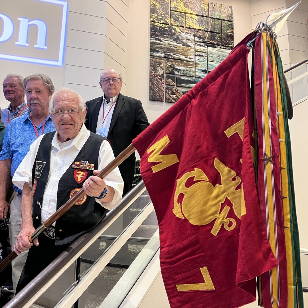 WarriorReunion's tweet photo. Honored to reunite with the Vietnam War Marine veterans of Mike Co, 3rd Battalion, 7th Marines, the "Cutting Edge," in Minneapolis. For more than 40 years, these warriors have kept their brotherhood strong. Their #SemperFidelis spirit inspires us all! https://t.co/LdLkkGeP1k