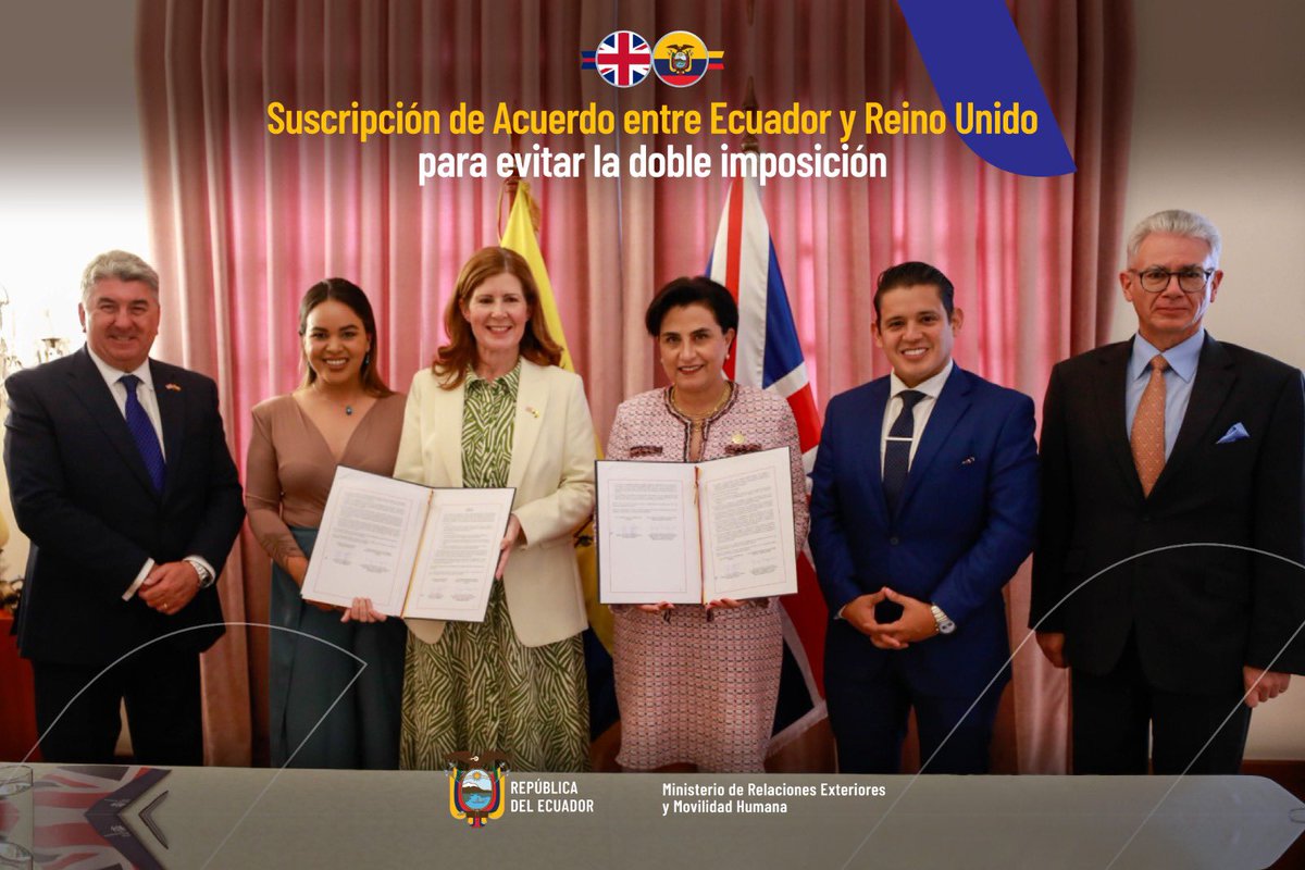 CancilleriaEc's tweet photo. 🇪🇨🤝🇬🇧 Ecuador y Reino Unido, en el marco de la visita de @JennyChapman, Subsecretaria Parlamentaria para America Latina y el Caribe, del @FCDOGovUK, firmaron el Convenio para eliminar la doble imposición y prevenir la evasión fiscal y un memorando de entendimiento entre ARCSA y la embajada Británica.