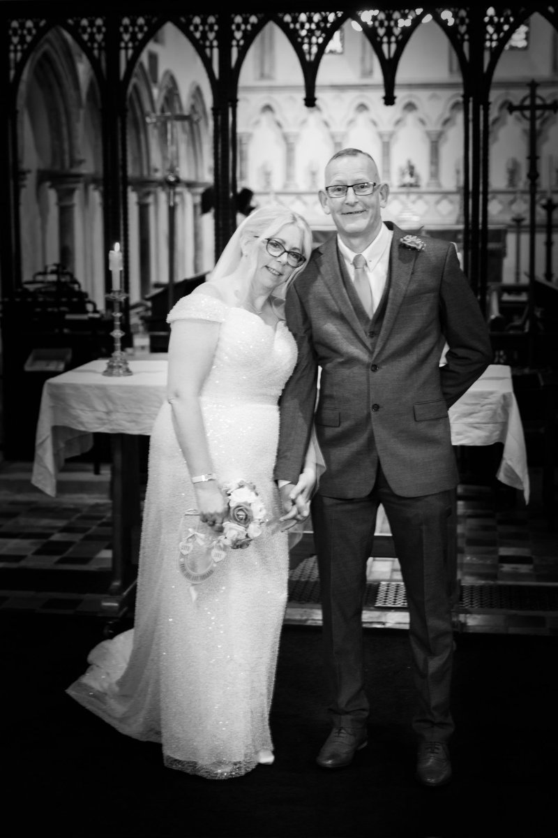 simonpm1972's tweet photo. A few of our wedding pics for our non Facebook friends @GinaR45435180 https://t.co/SdDxPZVCR7