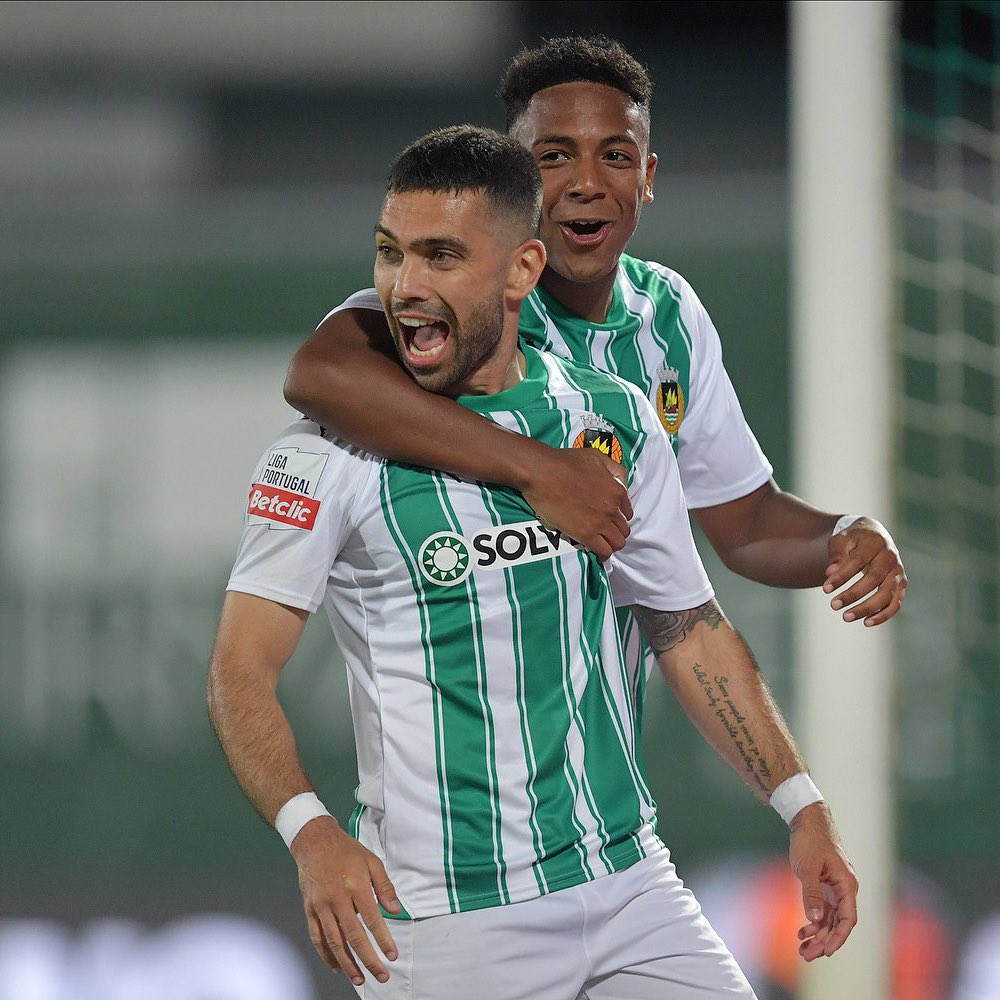 👀 SORTEIO 2 BILHETES VS RIO AVE (SEXTA - 20:15H, 1.ª JORNADA LIGA BETCLIC)🚨

➡️ Para te habilitares a ir ao primeiro jogo oficial em Alvalade de 2024/25, deverás seguir os seguintes passos:

- Seguir <a href="/Betano_PT/">Betano Portugal 🔞</a> e <a href="/Sporting_CPAdep/">Sporting CP Adeptos 🏆🏆</a> 
- RT + FAV

Vencedor anunciado quinta às 20H ⏳