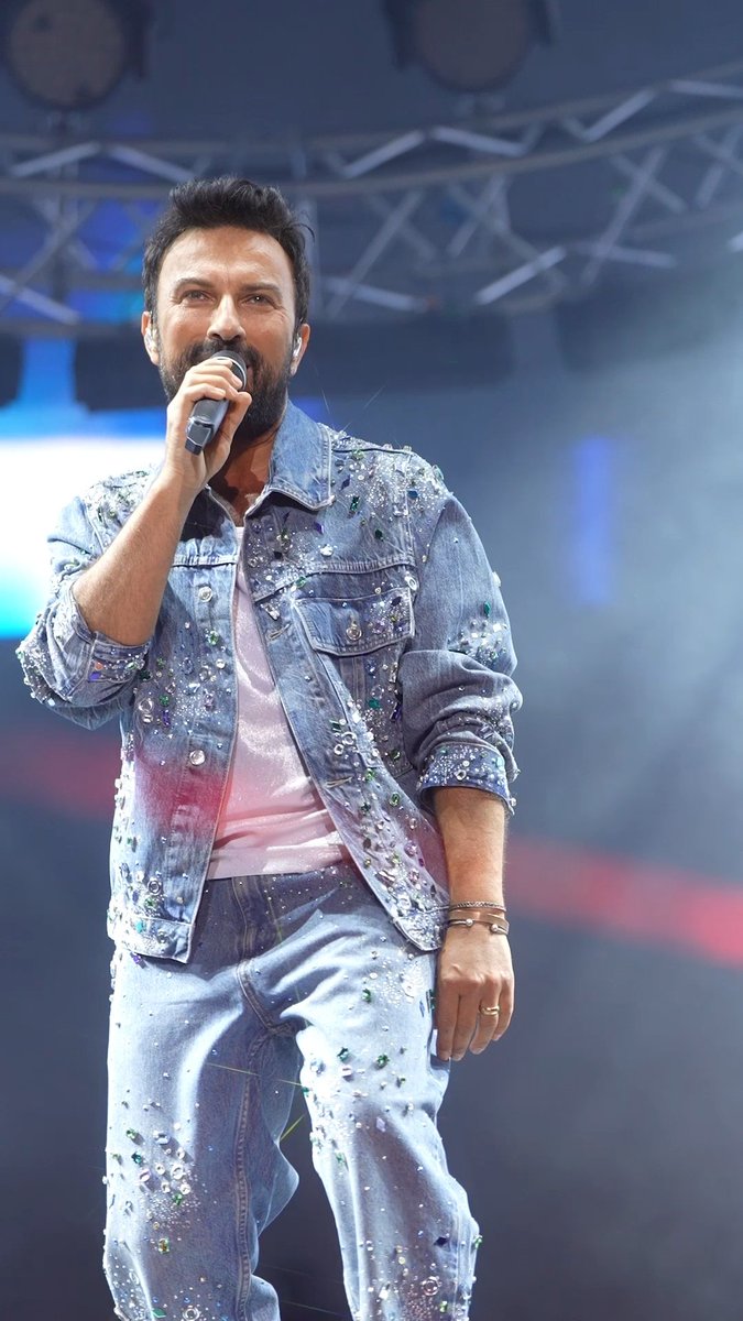 okantuzun's tweet photo. #tarkan #fest24 #istanbul @tarkan @HittProductions @tarkancoll @TarkanTurkey @pozitifmusic https://t.co/bj7IBBwQ2w