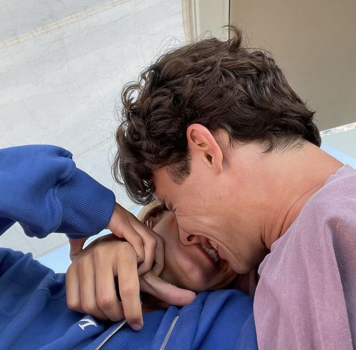 Eu sou muito sortudo por ter a mulher mais linda do mundo 💙 Eu te amo!