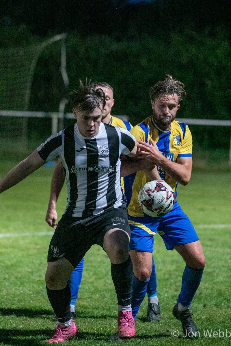 Action shots from <a href="/NorwichUnitedFC/">Norwich United FC</a>’s last pre season match this evening, away at <a href="/northwalshamtfc/">North Walsham Town Football Club</a>. 

1drv.ms/a/s!AiOBlLE0ij…