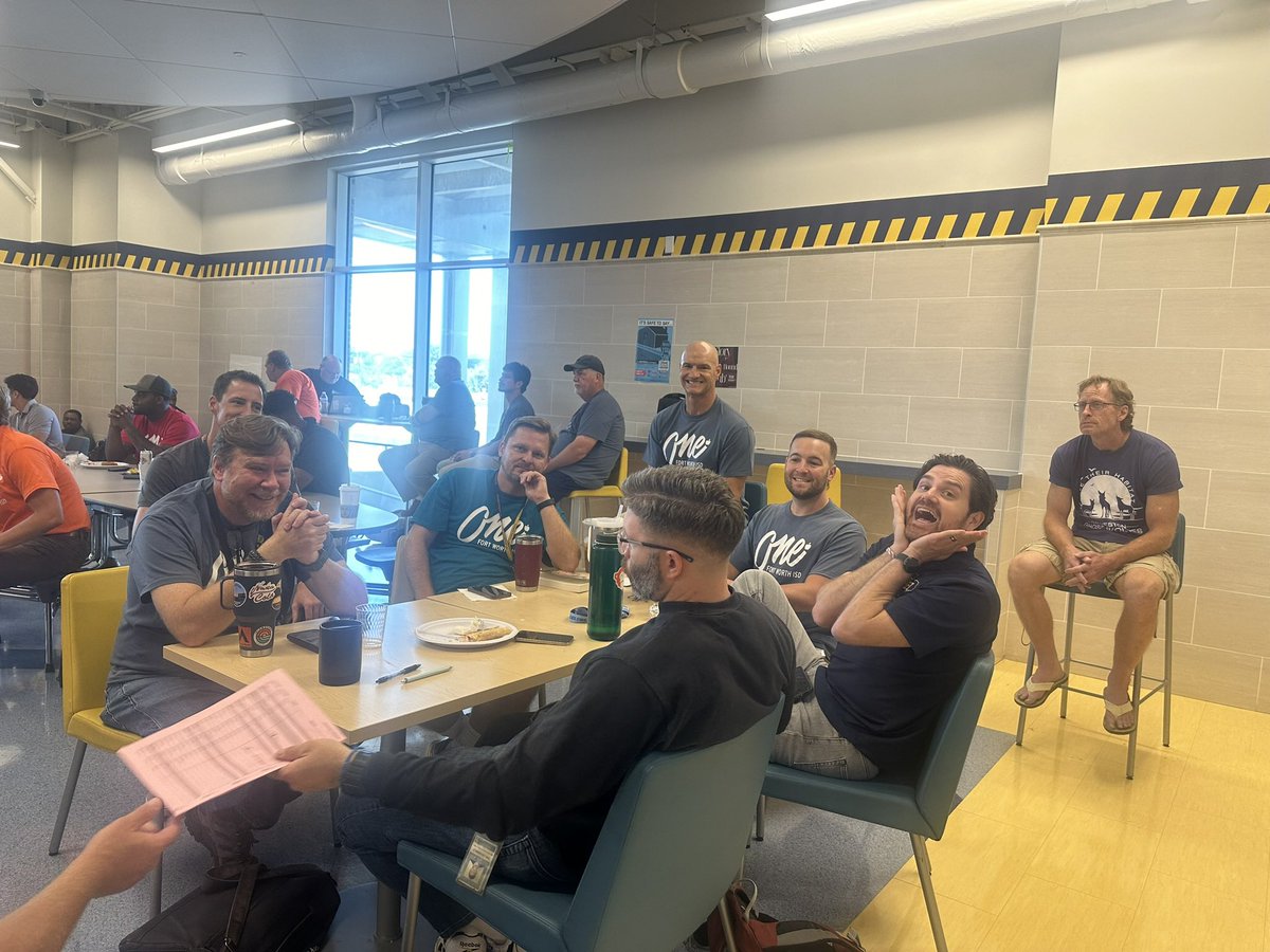 State of the school presentation this morning followed by discussion of how our planning prepares all students for success in college, career, and community leadership at <a href="/HeightsFWISD/">Arlington Heights High School</a>. These teachers are inspiring! <a href="/MASerrano20/">Miguel Angel Serrano, Ph.D.</a> <a href="/drbarrettAHHS/">Justin Barrett</a> <a href="/EducatorStrom/">Mel Strom</a> <a href="/anahiev/">Anahí Esparza Vallín</a> <a href="/AFBohannon/">Alicia Bohannon</a>