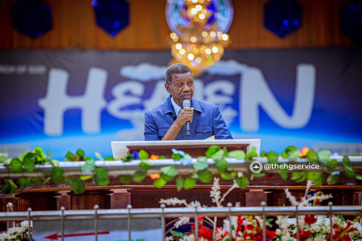 rccghq's tweet photo. After a wonderful presentation, our father in the Lord @PastorEAAdeboye prayed for the children and teenagers.
It was a surreal experience.

Day 2
Welcome Service 

#AsPureAsLight
#RCCGAnnualConvention2024
#Heaven https://t.co/UEu05pQ8Md