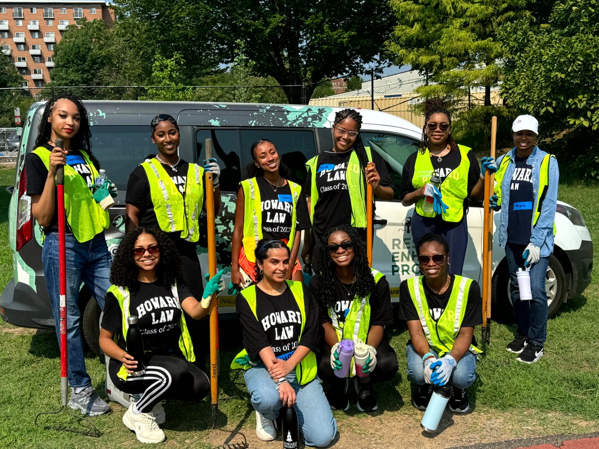 HowardLawDC's tweet photo. HUSL Day of Service was a hit! Students engaged in community service at various locations, strengthening ties with DC. #HUSL2027 #HowardLaw
See more Photos here: https://t.co/c47Fp8zsMl https://t.co/REWlaCZ7Zp