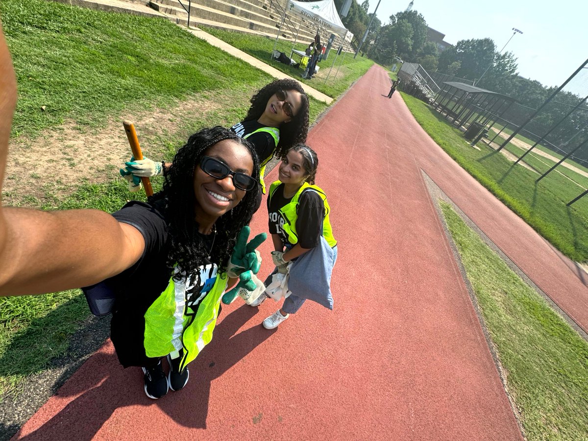 HowardLawDC's tweet photo. HUSL Day of Service was a hit! Students engaged in community service at various locations, strengthening ties with DC. #HUSL2027 #HowardLaw
See more Photos here: https://t.co/c47Fp8zsMl https://t.co/REWlaCZ7Zp