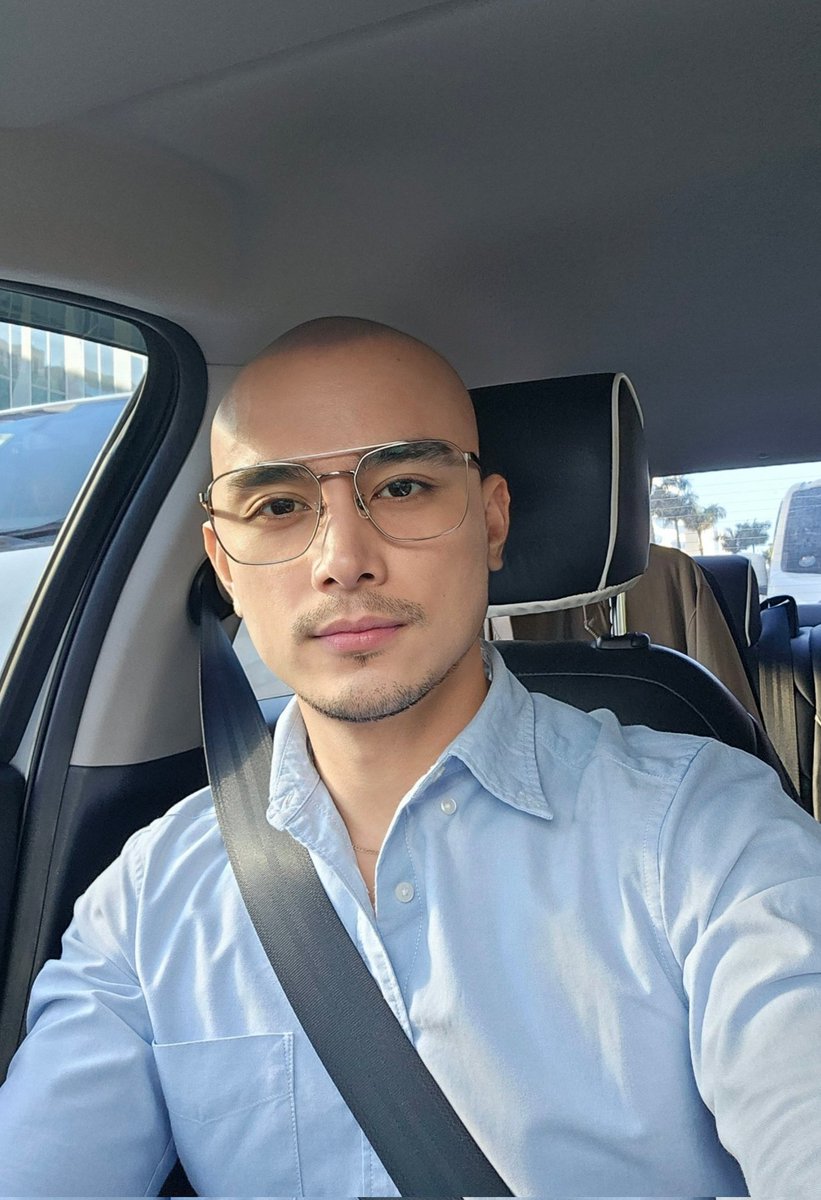 weebinuya's tweet image. ✅️ Workout
✅️ Selfie