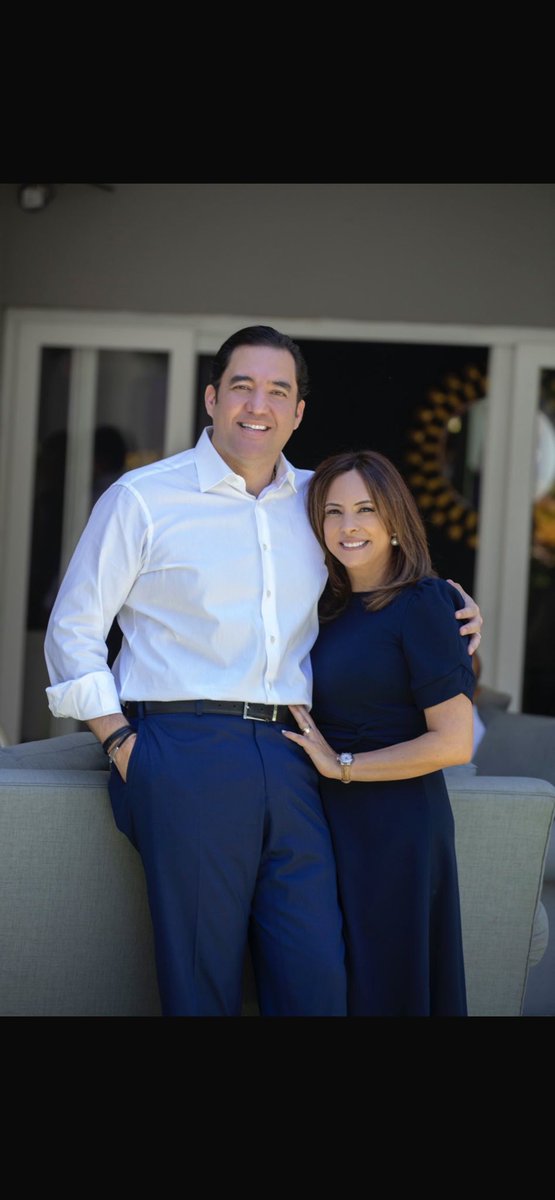 Feliz cumpleaños al amor de mi vida . Te amo más que nunca! ♾️
<a href="/HectorZelaya/">Hector Manuel Zelaya Castro</a>