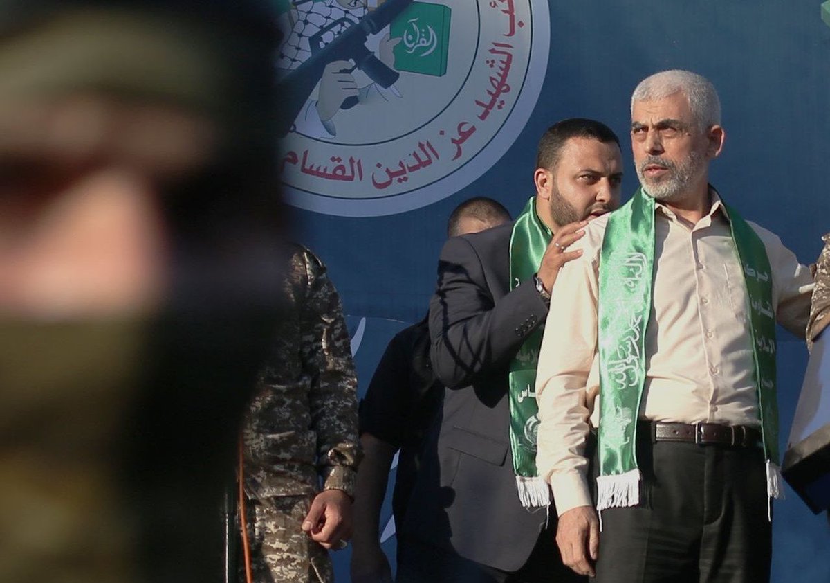 numanmazlan's tweet photo. Pemilihan Yahya Sinwar boleh dilihat sebagai strategi 'war of attrition' oleh Hamas dan Briged Al-Qassam. https://t.co/SbEmGS02Mo
