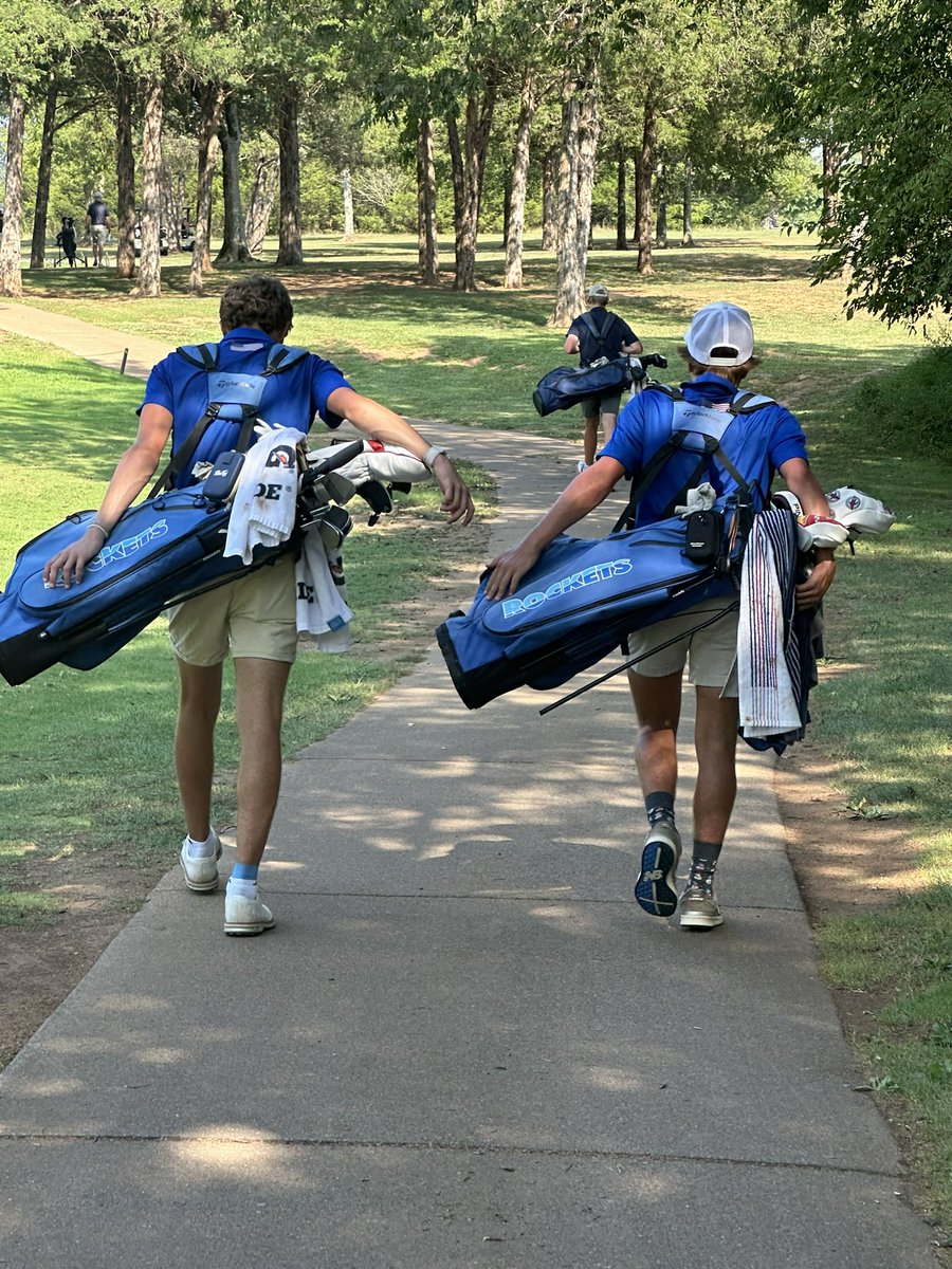 Rocket Golf teams brought home two wins tonight in the first district match of the season. Boys defeated Blackman 293-340 setting a new school record! Lead by Aidan Sinclair (-2), Brodie Sinclair (+1), Conner Rivers (+3) and Isaac Lambert (+3). Girls defeated Blackman 171-208.