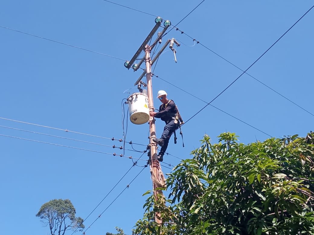 #GranTrujillo Corpoelec instaló transformadores en comunidades de Boconó y Carache lc.cx/UKGRNr