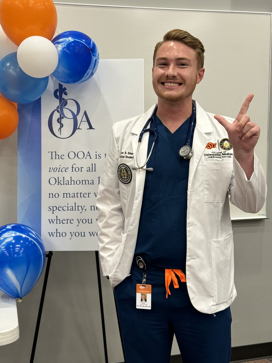drbray's tweet image. Thankful to #OOA #NWOOA #OEFOM for gifting a stethoscopes 🩺  to #ClassOf2028

#Leadership &amp;amp; #Mentorship provided by #OsteopathicPhysicians is critical to ensuring our future colleagues are supported in their education.

#OSUMedicineCN #00AScopes
@osumedicine @okosteo