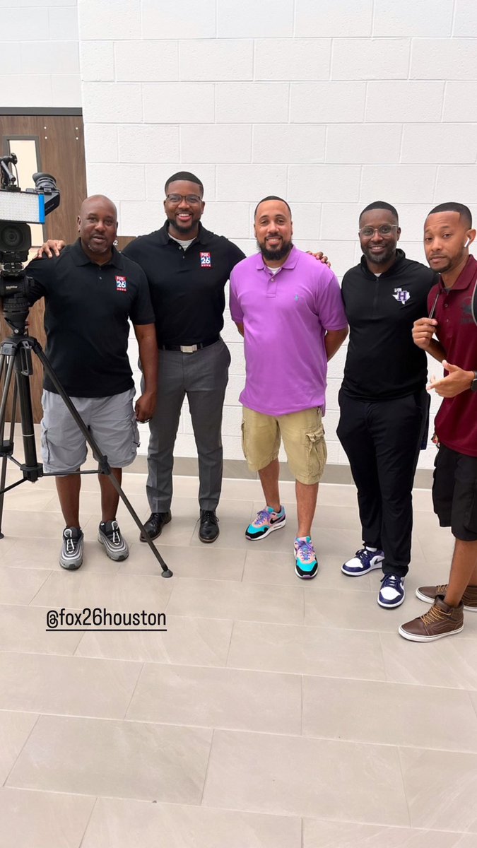 MrCosby_ExecD's tweet image. It’s a great day to be a WILDCAT! 

Today, we hosted our inaugural Barbers and Backpacks event! We are thrilled and grateful for the support from our community and volunteers.

We are #LockedIN🔐 and committed to making HHS better than ever!

Great things are happening at HHS!!!