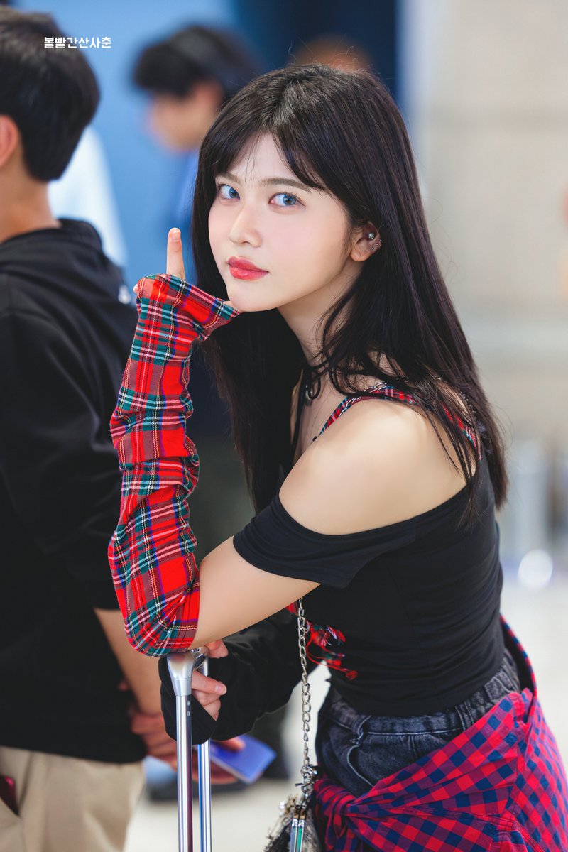 볼빨간산사춘 tweet media
