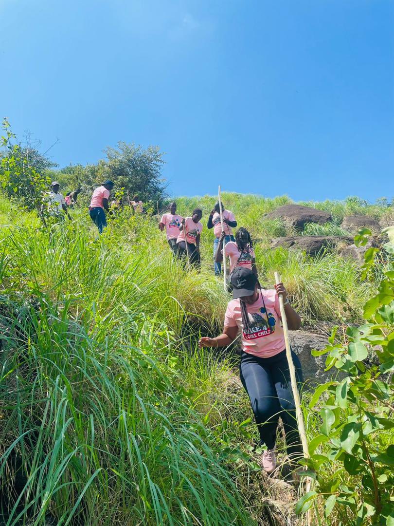 pillar_mbabazi's tweet photo. Through sharing experiences,telling stories and laughter,we create bonds and build team solidarity.The #Hike4GirlsUg get together is just more than a meet up, it is an opportunity to inspire one another & also remind ourselves of the mission we are on to break barriers.
#RTUAt10 https://t.co/cGvkD1QofB