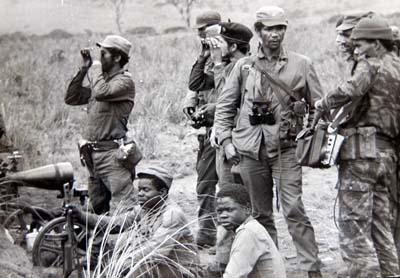 KatyDCuba's tweet photo. (...) Que Cangamba sea ejemplo de que la sangre de angolanos y cubanos derramada por la libertad y dignidad de África no ha sido en vano. Confío en el valor insuperable de udes y les prometo que los rescataremos cueste lo que cueste. 
¡Patria o Muerte! 
¡Venceremos! 
#Fidel #Cuba https://t.co/zijcRWCjDp