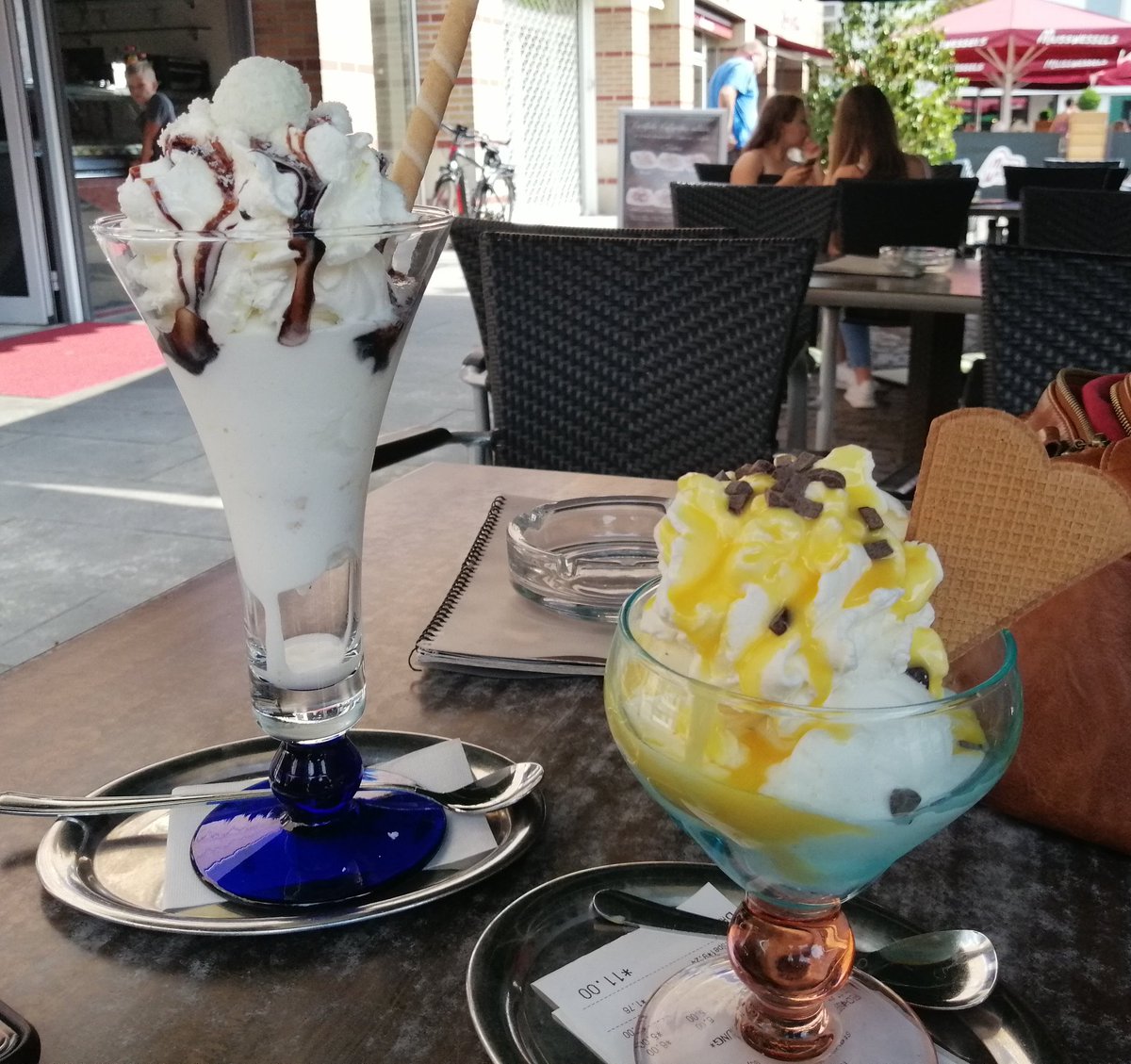 Kajee45Kajee's tweet image. #beau_gustus
@dthta57
#dag7
#ijs
Zomerijs
Fijne dag.