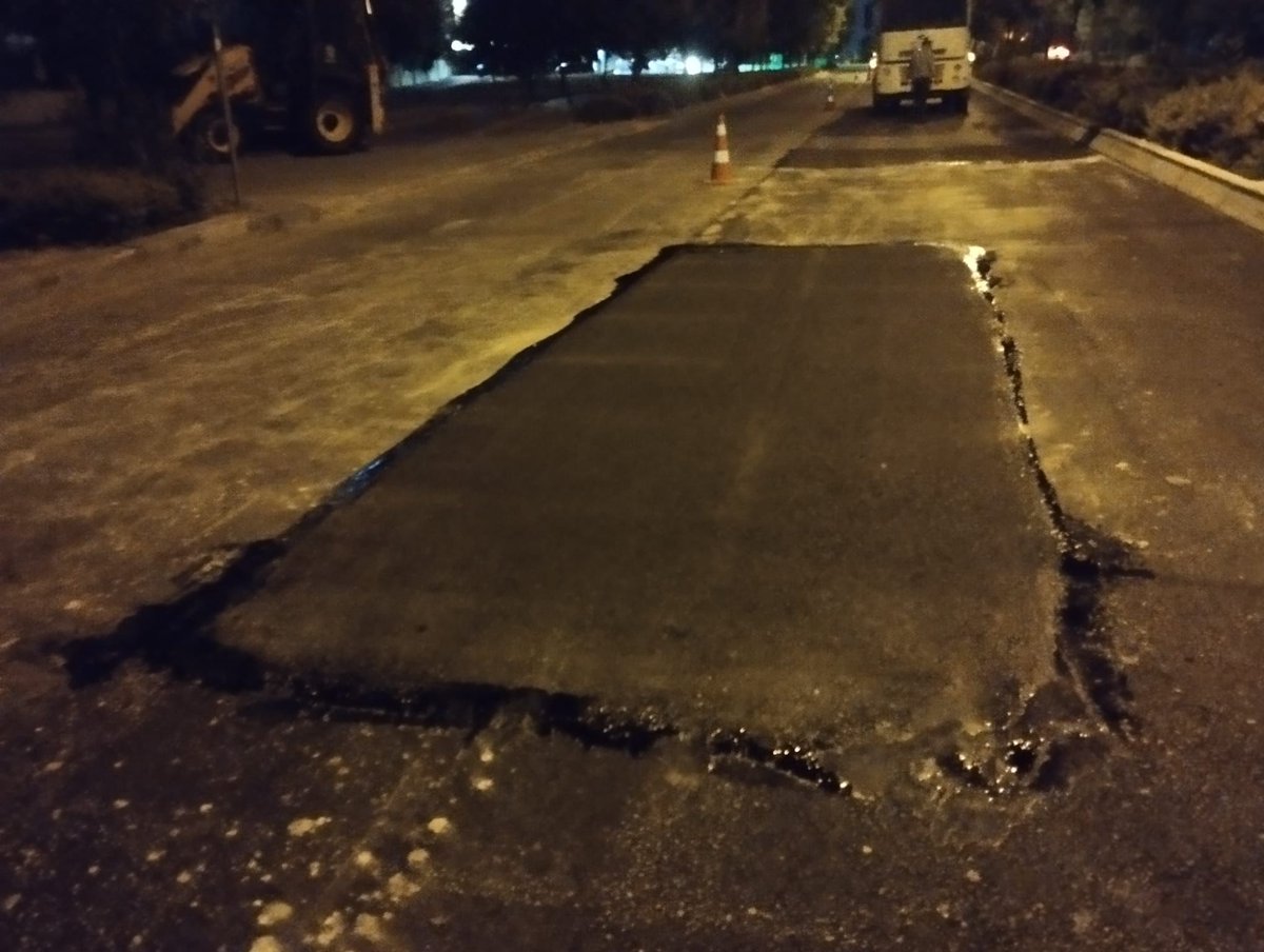 Merhaba
İlettiğiniz adresteki olumsuzluğa ekiplerimizce müdahale edilerek problem giderilmiştir. Bu şekilde görmüş olduğunuz benzer olumsuzlukları tarafımıza bildirerek Ankara'mızın gelişmesine katkıda bulunabilirsiniz. Duyarlılığınız için teşekkür ederiz. Saygılarımızla