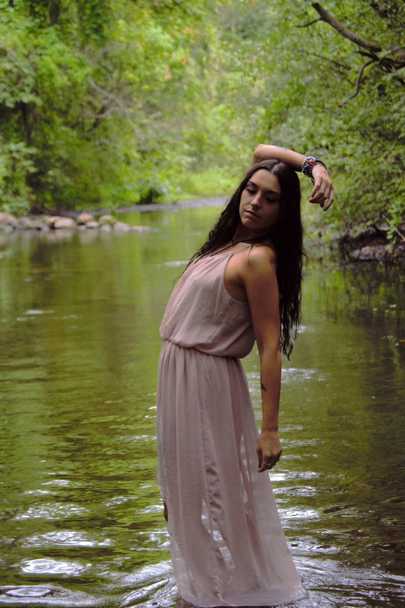BailieHines's tweet photo. August is slipping away. Thank you Bre for the amazing photos https://t.co/ecPQm2tFpV