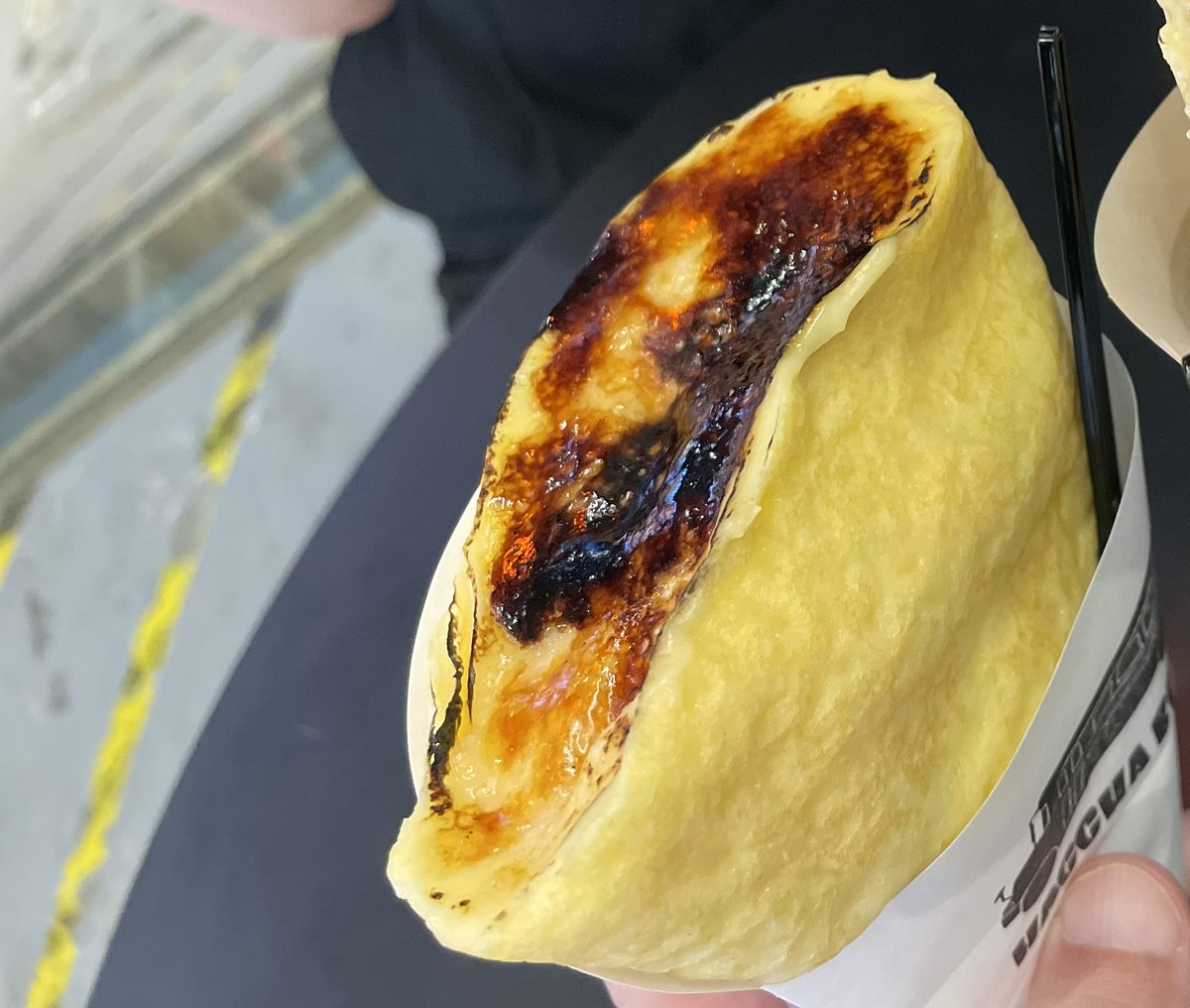 kotAYA1228's tweet photo. お疲れ様です☀️
息子が好きそうなの発見しました💡
アイス入り🍨
息子が好きなものを美味しく食べれてますよーに💫
#本町カフェ
#クリームブリュレクレープ
#hacchabooth https://t.co/3UvRiVDZLn