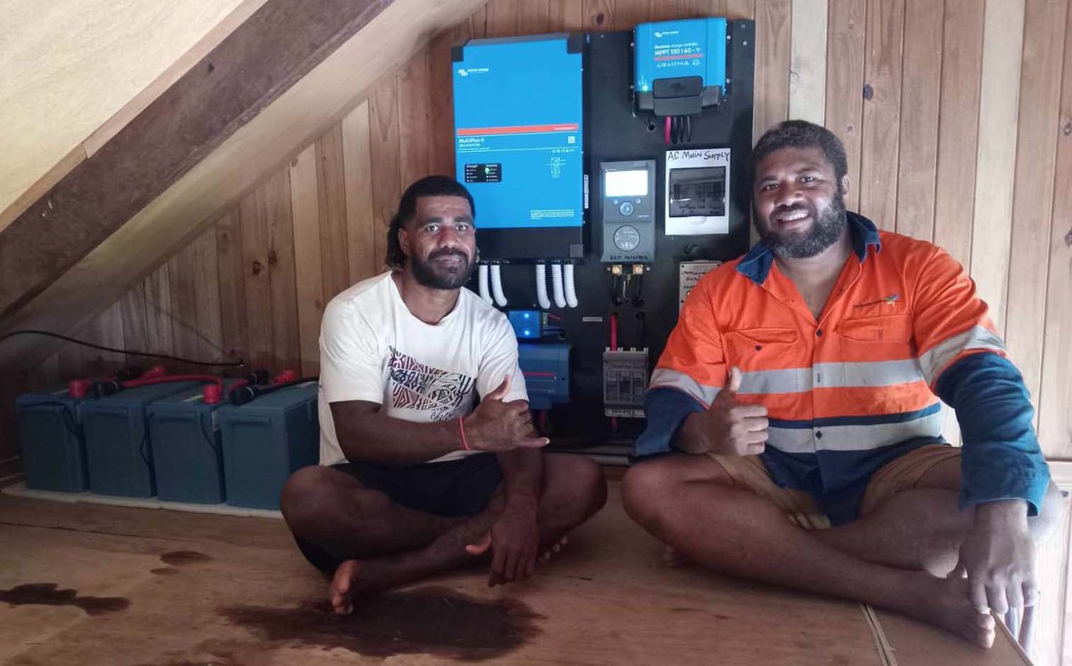 SolarFiji's tweet image. 2.64kWp Hybrid Solar System in Bekana Island, Fiji 
solarfiji.org/hybrid-solar-s…

#solarfiji #victronenergy #Phonosolar #bekanaisland #fijiislands #RenewableEnergy #solarsystem #residentialprojects #Hybridsolarsystem
