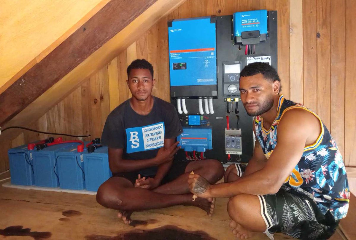 SolarFiji's tweet image. 2.64kWp Hybrid Solar System in Bekana Island, Fiji 
solarfiji.org/hybrid-solar-s…

#solarfiji #victronenergy #Phonosolar #bekanaisland #fijiislands #RenewableEnergy #solarsystem #residentialprojects #Hybridsolarsystem