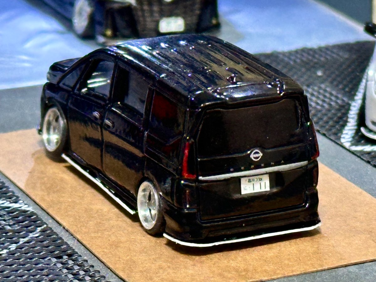 YO7VOW3kqbUSpZY's tweet photo. 日産セレナc28 ブラックに塗装し車高落として、ホイールタイヤ交換!
そしてフルエアロ!
グリルも若干の塗装してます!!
#トミカ #トミカ改造 #日産 #セレナ #c28
#ミニカー #ミニカーカスタム #車高調 #深リム #164scale #164scalecustom #車好きと繋がりたい #おすすめ https://t.co/mGAEcq3f3I