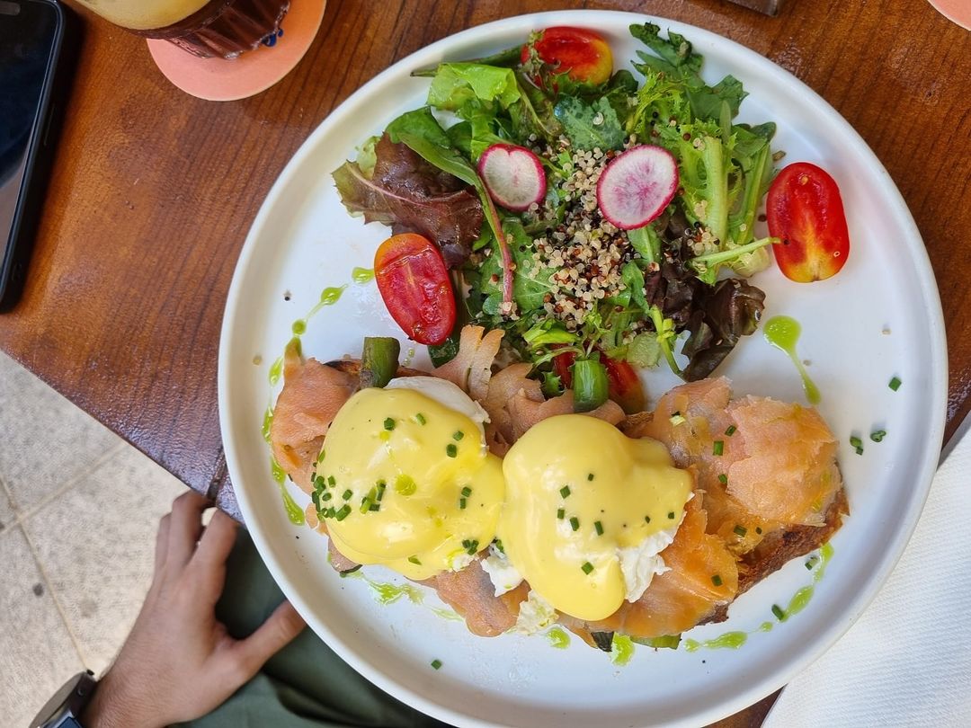 Sutso_app's tweet photo. Brunch time post! 🤤

At SUTSO AVents, we love activities but we love food events too!

#food #foodie #foodies #foodporn #brunch #brunchtime #eggs #breakfast #fyp #foryou #foodstagram #brunching #events #foodevents #activities https://t.co/hCqLU4Z9Su