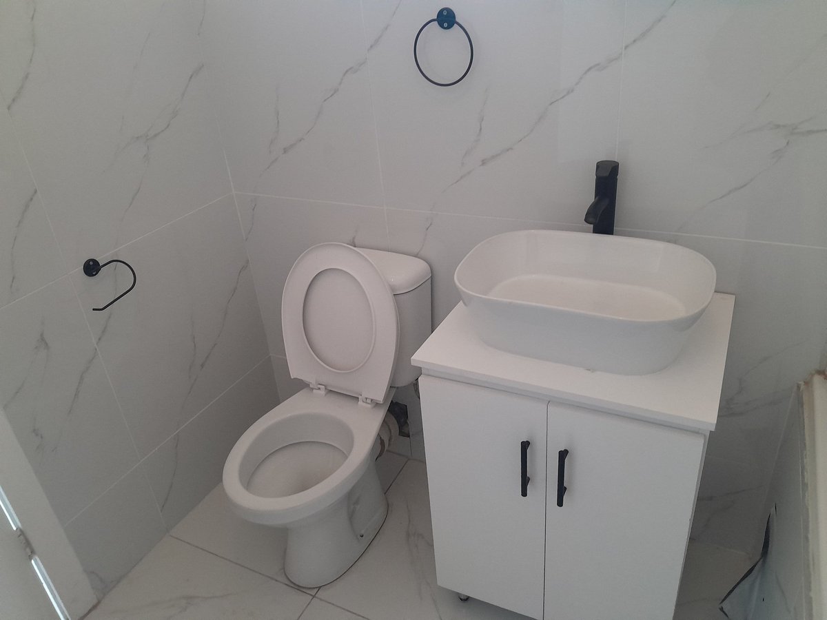 Khanyisile_Prop's tweet photo. Unit 3: Eden Court, Regents Park (Jhb)

The bathroom and kitchen are the 2 most important rooms in the home. 

They can make or break your investment.

To attract the right type of tenant, add value to your kitchen and bathroom. https://t.co/XmKoGvjEwo