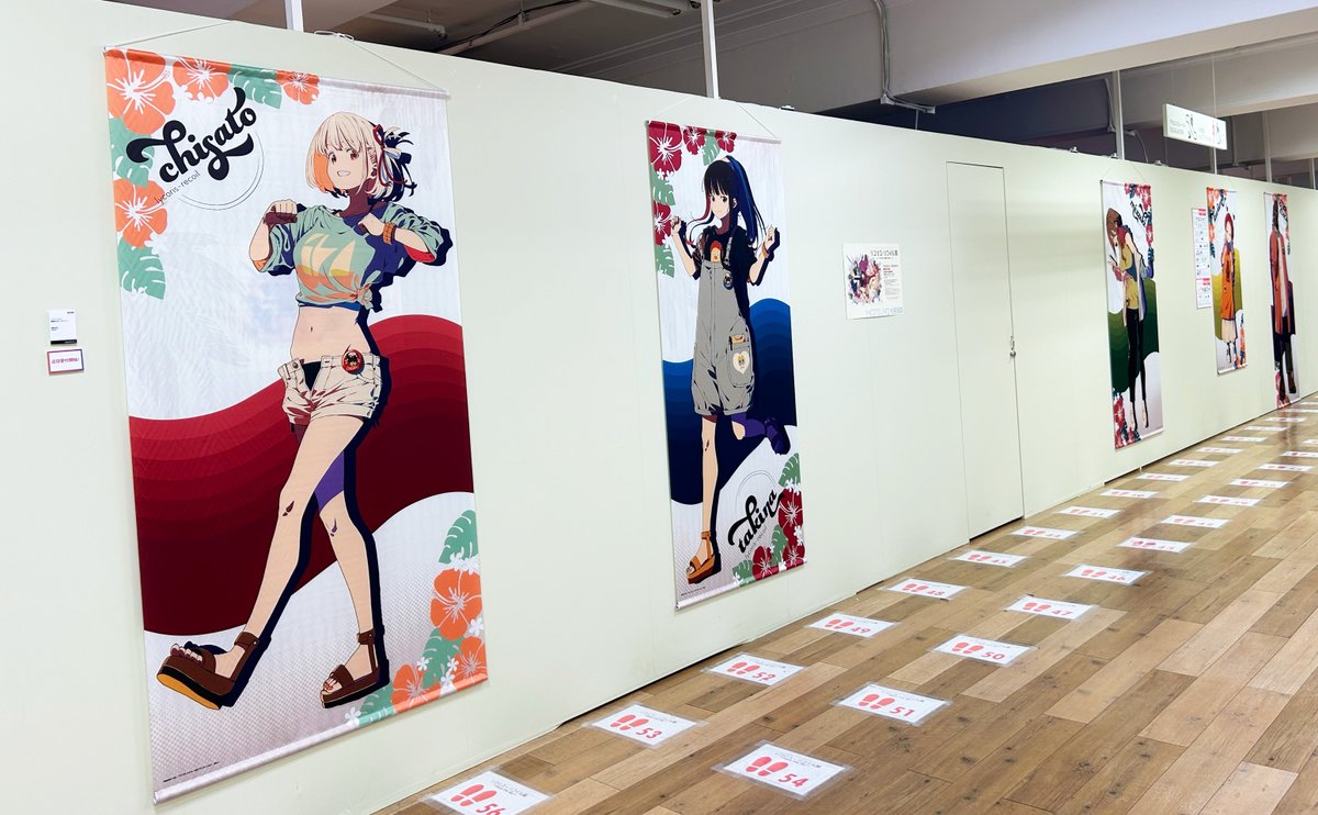 📣本日より展示開始！ ＼ 現在開催中の #リコリコ展 浅草会場にて