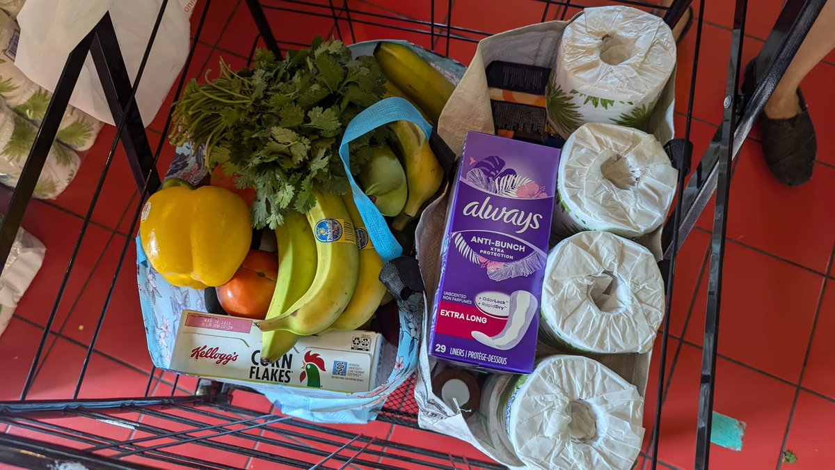 KhalsaAidUSA's tweet image. Khalsa Aid New York provided food items and household items to UMMA for 24 families (96 people) in Corona, Queens.

#fooditems #queens #volunteers #khalsaaidusa #khalsaaid