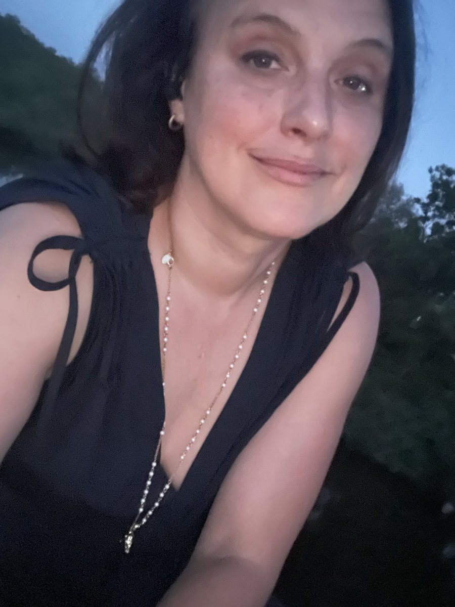 Burning Mom ⚡️ tweet media