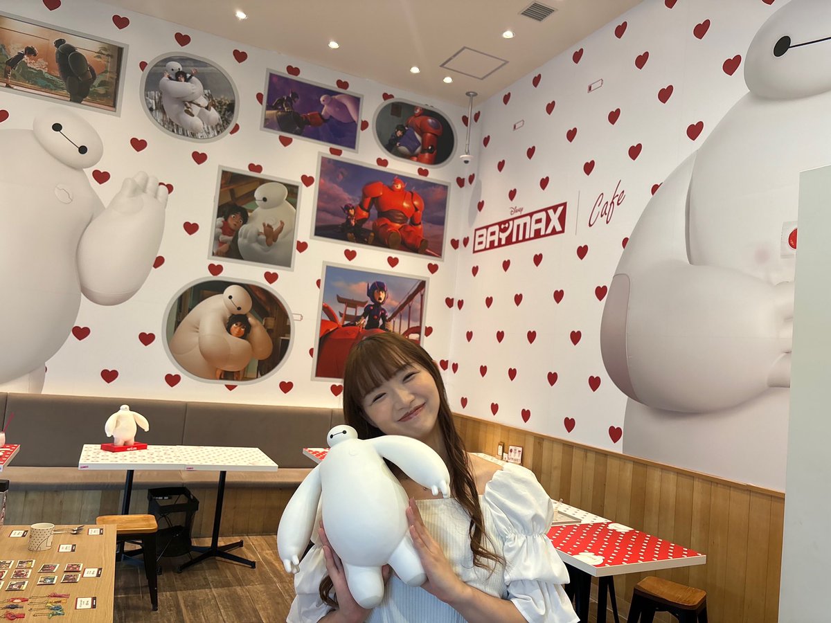 maigirl_a's tweet photo. 『#ベイマックス』#OHMYCAFE 
取材してまいりました！
同じ高校出身のゆうちゃんと🫶🏻

お店とっても可愛くてベイマックスに癒されました🥺🤍
▼記事です☺︎
https://t.co/nm13v1gFCu https://t.co/ChHCpm4NNH