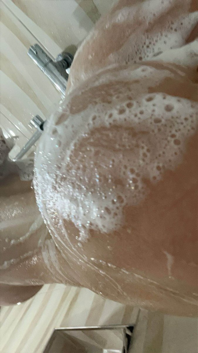 zxra2005's tweet photo. would be so good to have someone washing my body for me 😋 #ass #teen #hot #tits #chav #soapy #naked #porn #sellingcontent #buyingcontent #kink https://t.co/JxZ2L43aZO