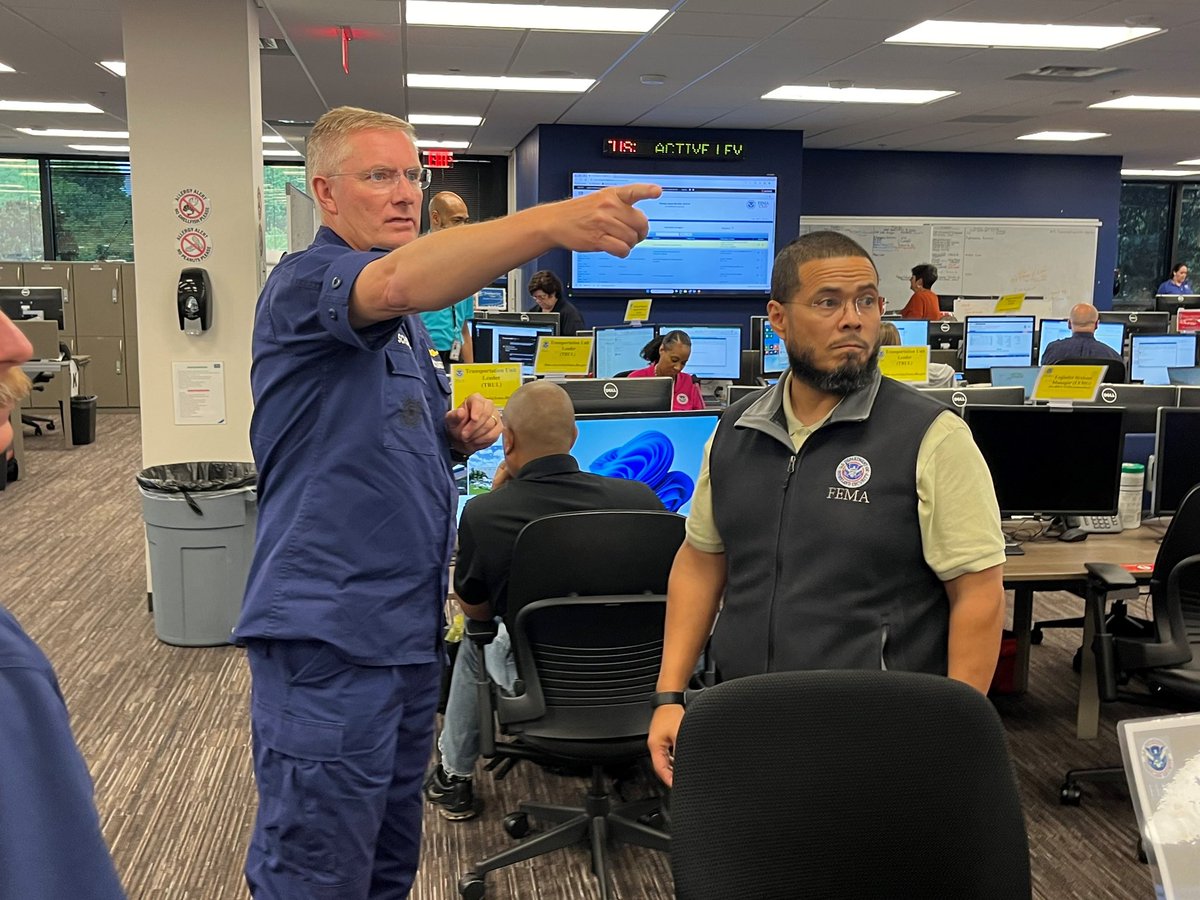 USCGSoutheast's tweet photo. Today, @uscg District 7 commander Rear Adm. Schofield visited @femaregion4 to discuss the federal response to #HurricaneDebby with #FEMA leaders including Rob Ashe, Glen Sachtleben, Noel Gniady-Banford, Paul Williams and Manny Toro. #FL #GA #SC #HurricaneSzn2024 @DHSgov @NHC_TAFB https://t.co/J9YSeY4kZ5