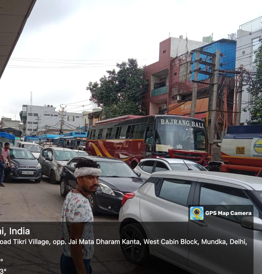 Traffic Alert 
Traffic is affected on Rohtak Road in the carriageway from Nangloi towards Tikri Border due to potholes and road repairing work being carried out by Civic Agency at Mundka. Kindly avoid Mundka and take alternate route accordingly .