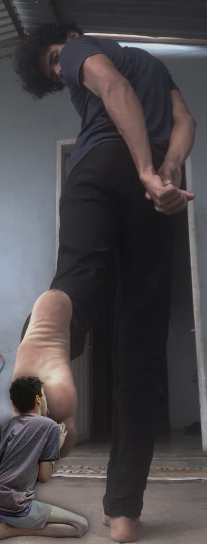 Alphaangelo12's tweet photo. Imagine being under my feet like this piece of insect  
@FagEditor @MASTERS_PROMOS @nick_gtwb @diamond__here @officer_rt https://t.co/kRABRxAH0n
