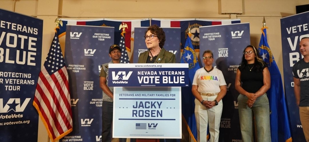 ReubenDSilvaNV's tweet image. Honored to participate in a press conference today with U.S. Senator Jacky Rosen highlighting the tremendous work she has done for Nevada veterans and our families. Thank you Senator for being one of our strongest advocates in D.C.!
#SupportVets #VoteBlue @rosenfornevada