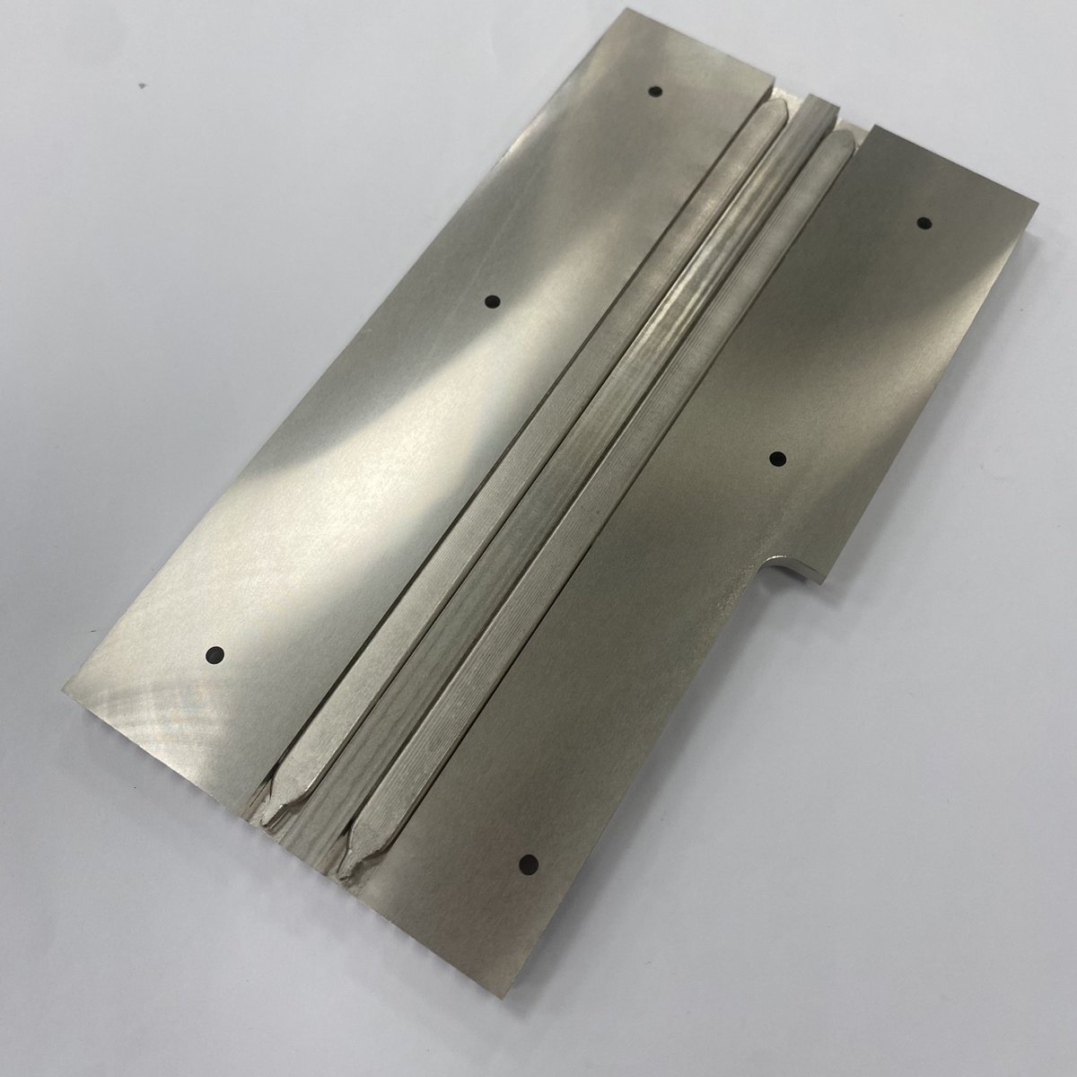 ticooler's tweet image. IDC released the latest report, the global tablet shipments in the second quarter of 2024 will be 34.4 million units. The sales rankings are: Apple, Samsung, Lenovo, Huawei, Xiaomi. Among them, Apple and Samsung have a combined market share of 55.9%.