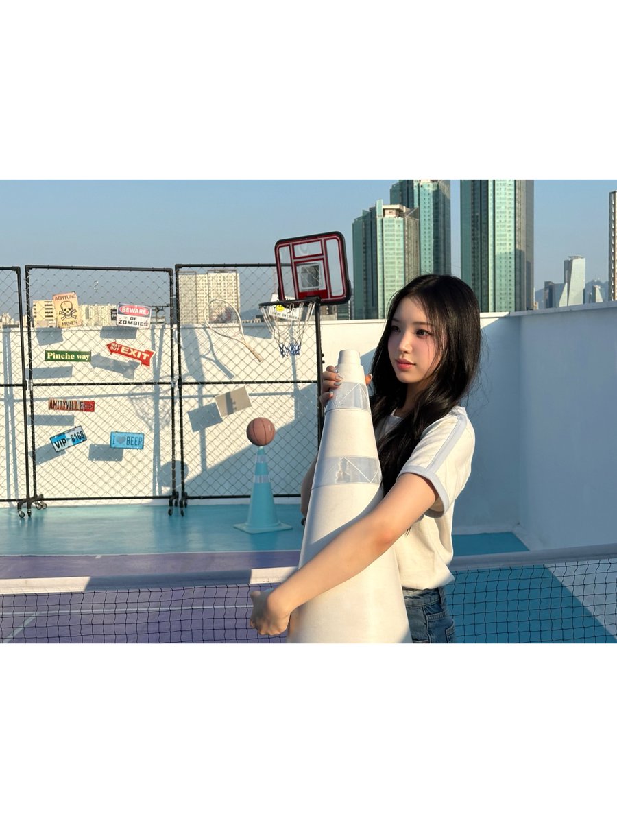 BRAVE_CandyShop's tweet image. 텀블러 비하인드 사진☀️🩵🐰

#수이 #SUI #CandyShop #캔디샵